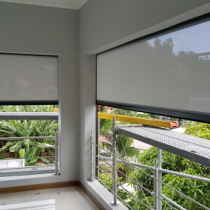 Screen. Roleta zewnętrzna w systemie zip - refleksola rozm. 180x240 cm 2