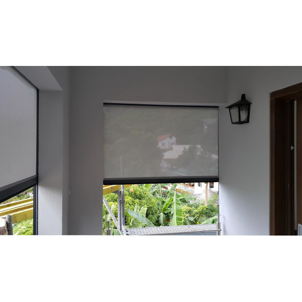 Screen. Roleta zewnętrzna w systemie zip - refleksola rozm. 180x240 cm