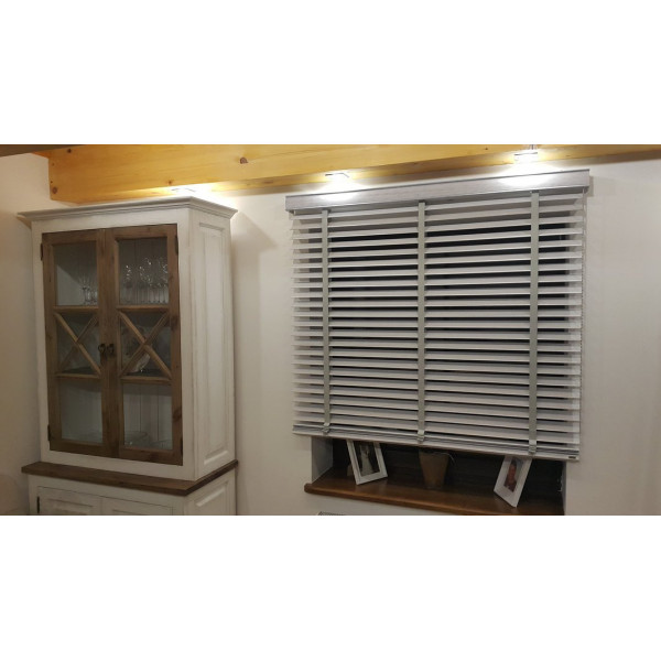 Żaluzja drewniana 50 mm rozm. 120x160 cm w kolorze szarym z kolekcji "Unique"