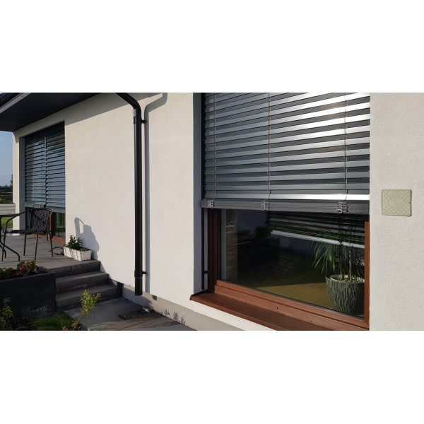 Żaluzja fasadowa Z90 z napędem elektrycznym pod zabudowę w elewacji