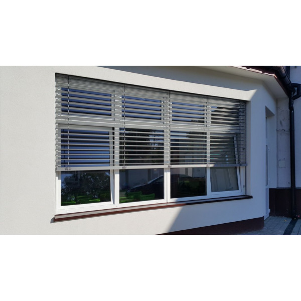 Żaluzja fasadowa Z90 z napędem elektrycznym pod zabudowę w elewacji