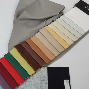 RF/LUX/150 Tkanina zaciemniająca gładka Blackout LUX 2