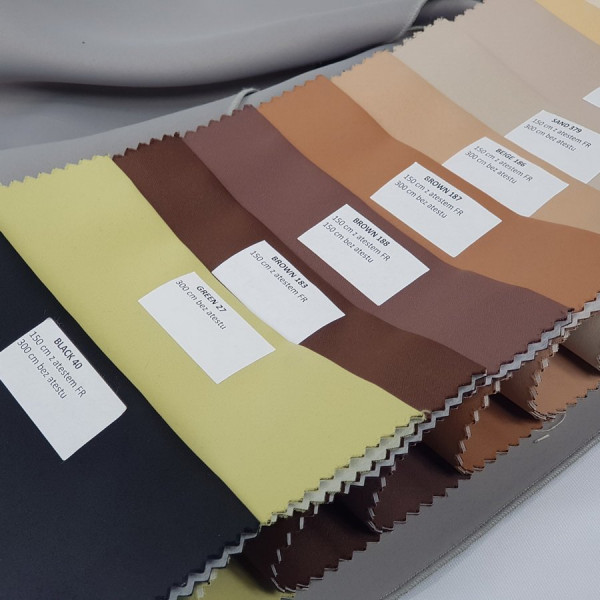 RF/LUX/150 Tkanina zaciemniająca gładka Blackout LUX