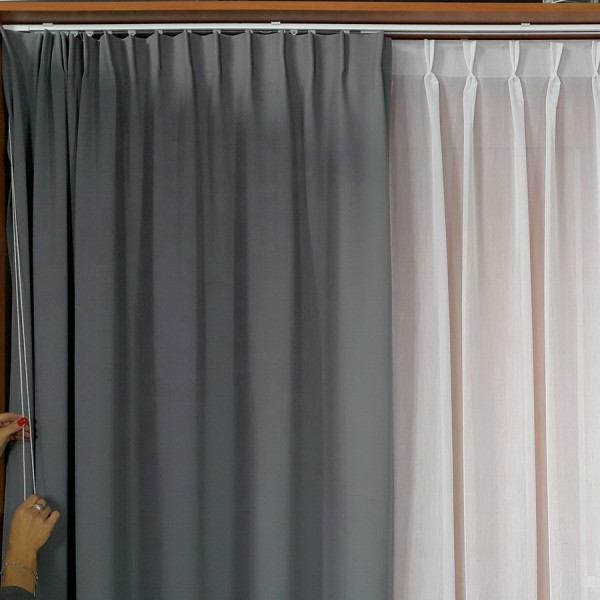 MAG 301 Zasłona Blackout w kolorze jasnoszarym na wymiar 210x240 cm