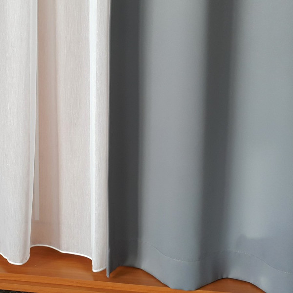 MAG 302 Zasłona Blackout gotowa w kolorze jasnoszarym rozm. 280x240 cm