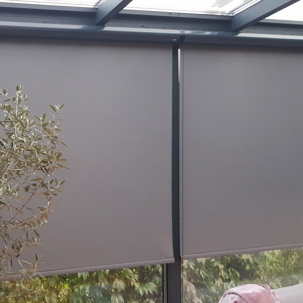 RM 45 Roleta wolnowisząca z napędem elektrycznym w rozm. 185x300 cm kolor szary