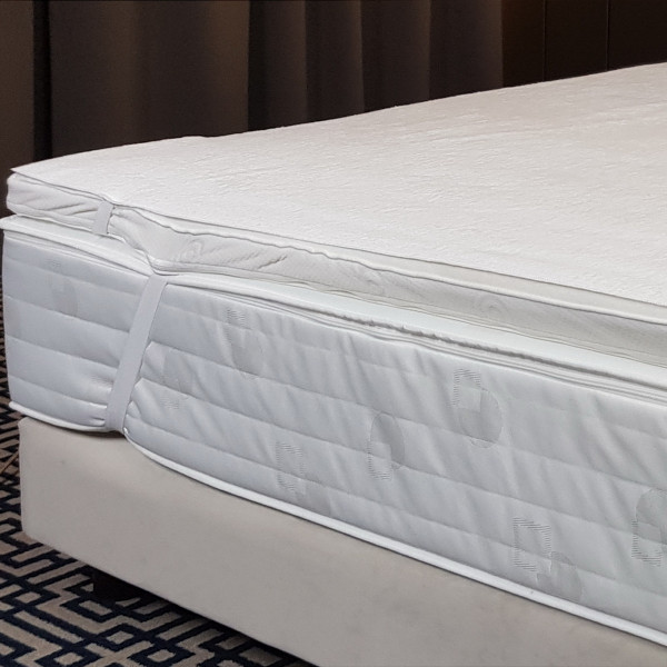 Ochraniacz na materac z gumkami w rozm. 220x200 cm za 10 szt.