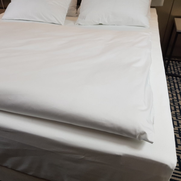 Zestaw poszew MUSSO splot satynowy w rozm. 160x200 cm za 10 szt.