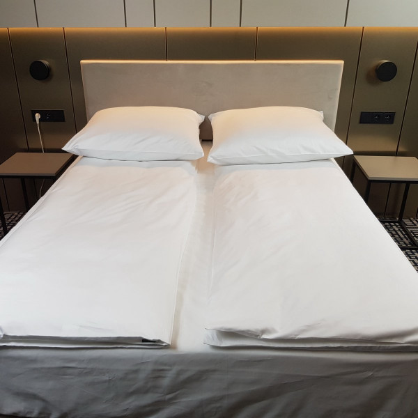 Zestaw poszew MUSSO splot satynowy w rozm. 160x200 cm za 10 szt.