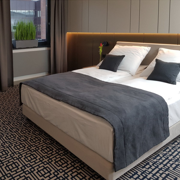 PAS 312 Szal na łóżko w rozm. 230x65 cm za 10 szt.