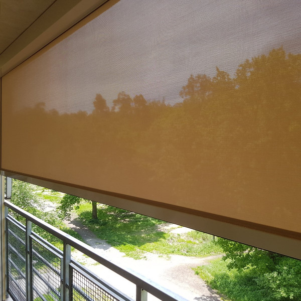 Roleta balkonowa Screen SK90 w kolorze kremowym z silnikiem elektrycznym w rozm. 460x260 cm