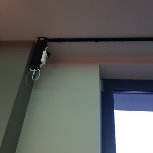 Karnisz z napędem elektrycznym SHUTTLE L, czarny 24V rozm. 250 cm 2