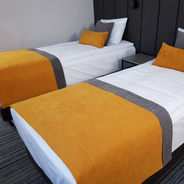 Pasaż na łóżko hotelowe PAS 321 w rozm. 80x140 cm za 30 szt.