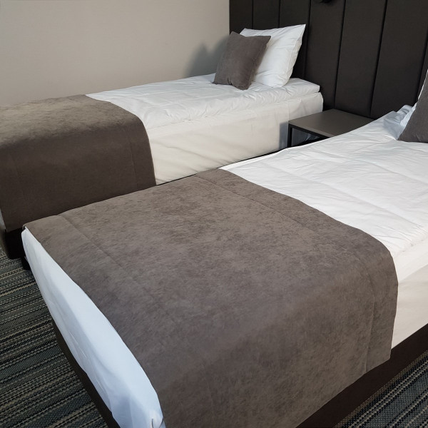 Szal na łóżko hotelowe PAS 322 w rozm. 70x140 cm za 30 szt.