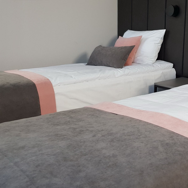 Szal na łóżko do sypialni PAS 325 w rozm. 80x170 cm za 10 szt.