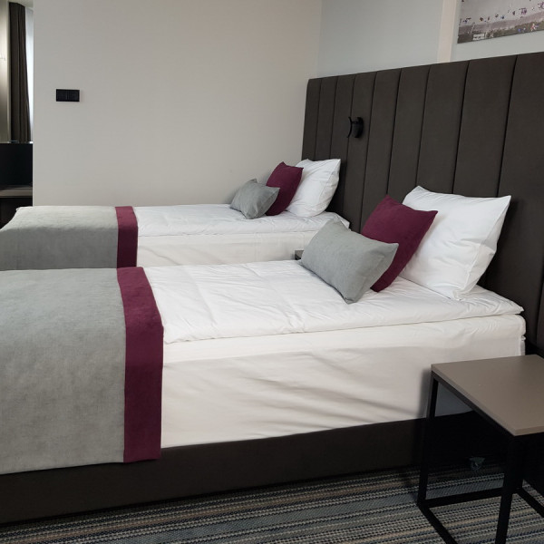 Narzutka szal na łóżko PAS 329 w rozm. 80x140 cm za 10 szt.