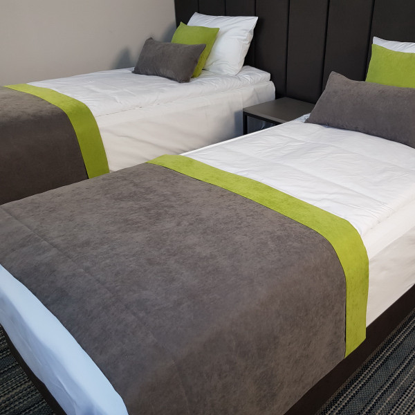 Ozdobny szal hotelowy PAS 337 w rozm. 80x170 cm za 30 szt.