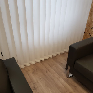 Żaluzja pionowa vertical biała w rozm. 200x270 cm 2