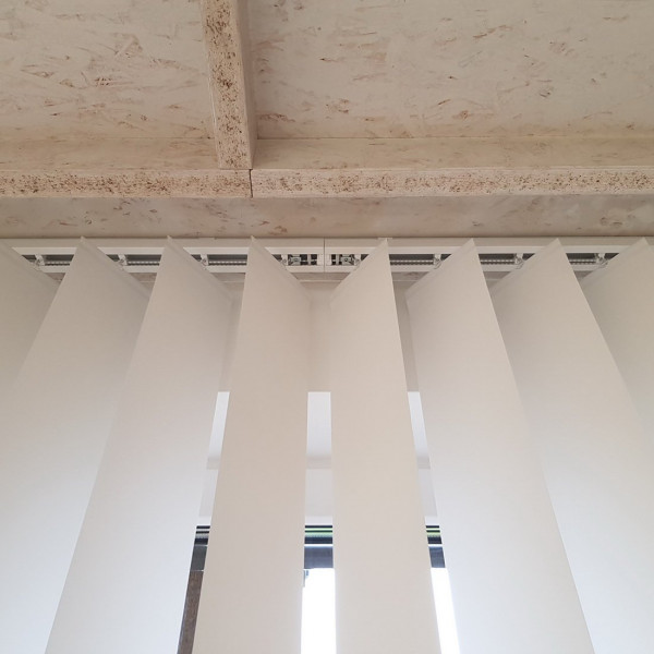 Żaluzja pionowa elektryczna w rozm. 220x200 Vertical