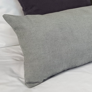 Dekoracyjna poszewka na poduszkę 30x60 cm jasno szara POS 322 2