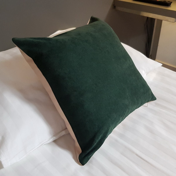 Poszewka ozdobna na poduszkę rozm. 40x40 cm za 10 szt. POS 311