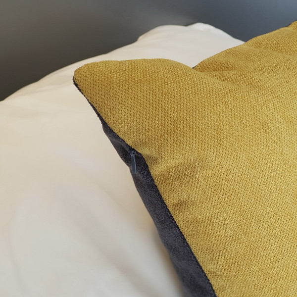 Poszewka ozdobna na poduszkę rozm. 40x40 cm za 30 szt. POS 311