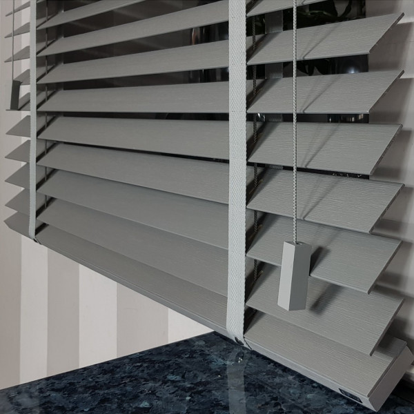 Żaluzje drewniane 50 mm na wymiar 100x150 cm Natural