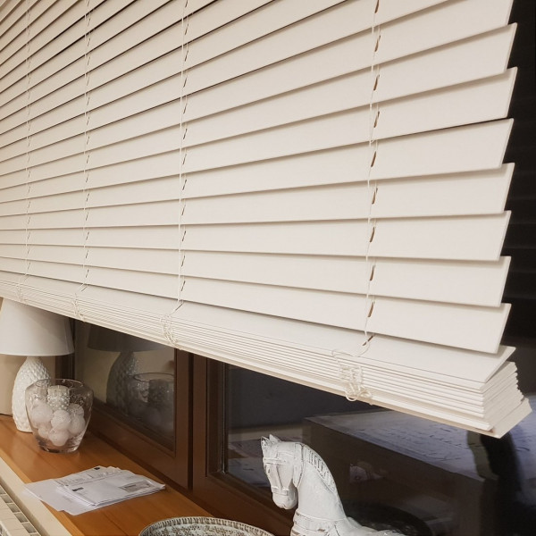 Żaluzje drewniane białe szerokie 180x160 cm Modern 50 mm