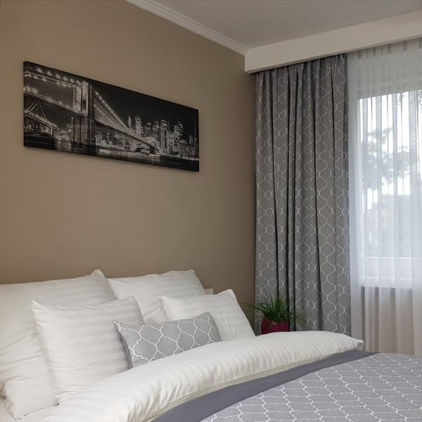 Zasłona hotelowa zaciemniająca rozm. 90x245 cm SKY102/1