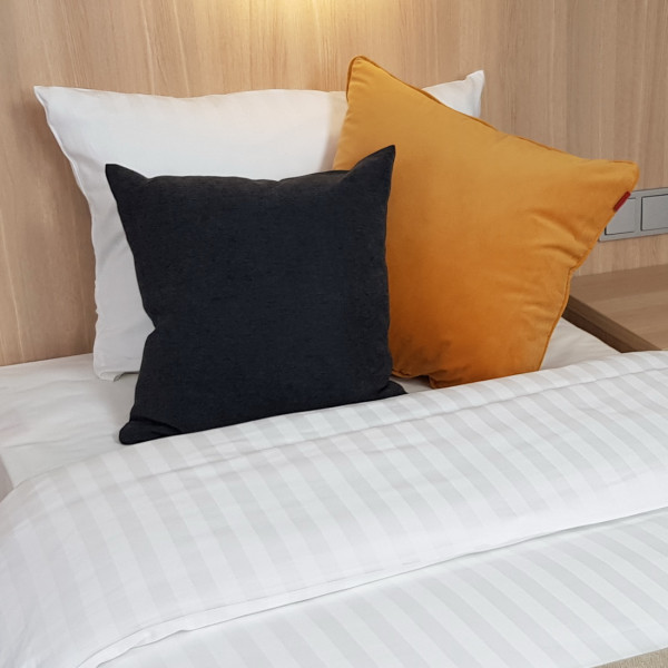 Poszewki ozdobne na poduszki 40x40 cm SKY104/1 za 10 szt.