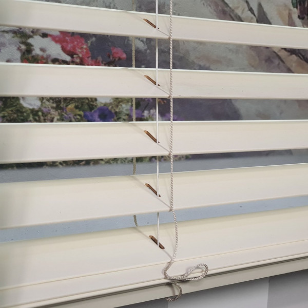 Żaluzja drewniana kremowa 50mm w rozm. 190x170 cm AN_21_50