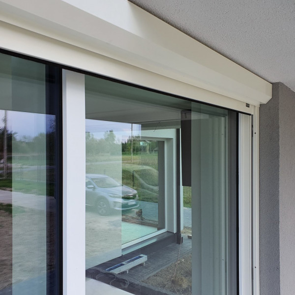 Roleta przeciwsłoneczna screen w rozm. 140x260 cm SK 45/95